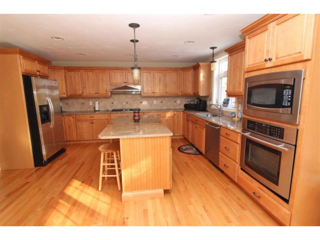 33 Northland Road Windham, NH 03087 - Photo 6 of 18 Gallery Image 6