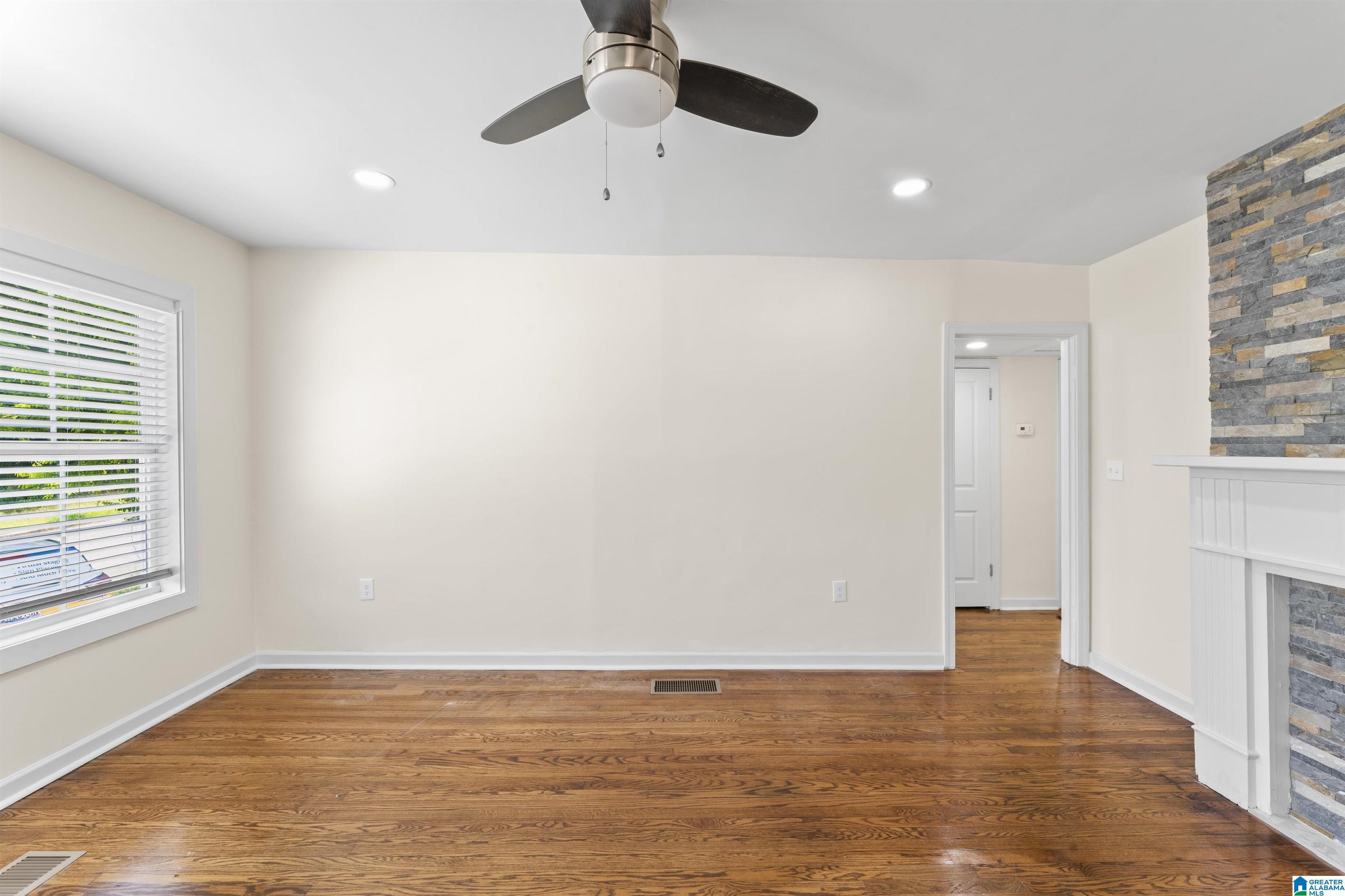 205 14th Court Birmingham, AL 35204 - Photo 4 of 28