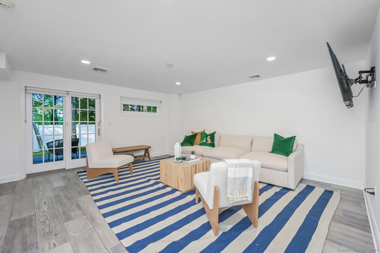 19 Georgian Lane Darien, CT 06820 - Photo 25 of 40