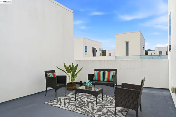 $949,999 | 7906 Regional Common, Dublin, CA 94568