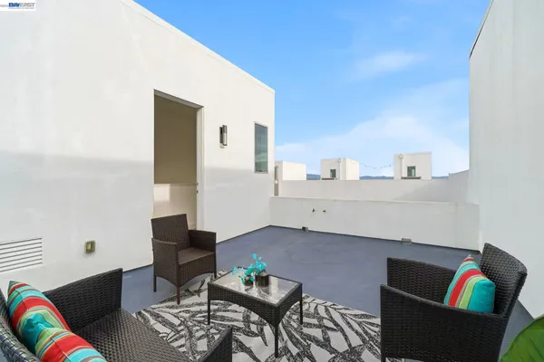 $949,999 | 7906 Regional Common, Dublin, CA 94568