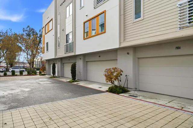 $999,999 | 7906 Regional Common, Dublin, CA 94568