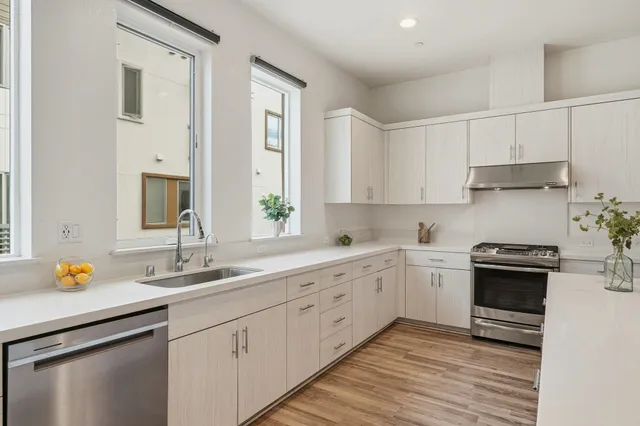 $999,999 | 7906 Regional Common, Dublin, CA 94568