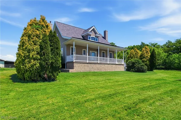 $620,000 | 12159 Lawndell Road Southwest, Beach City, OH 44608