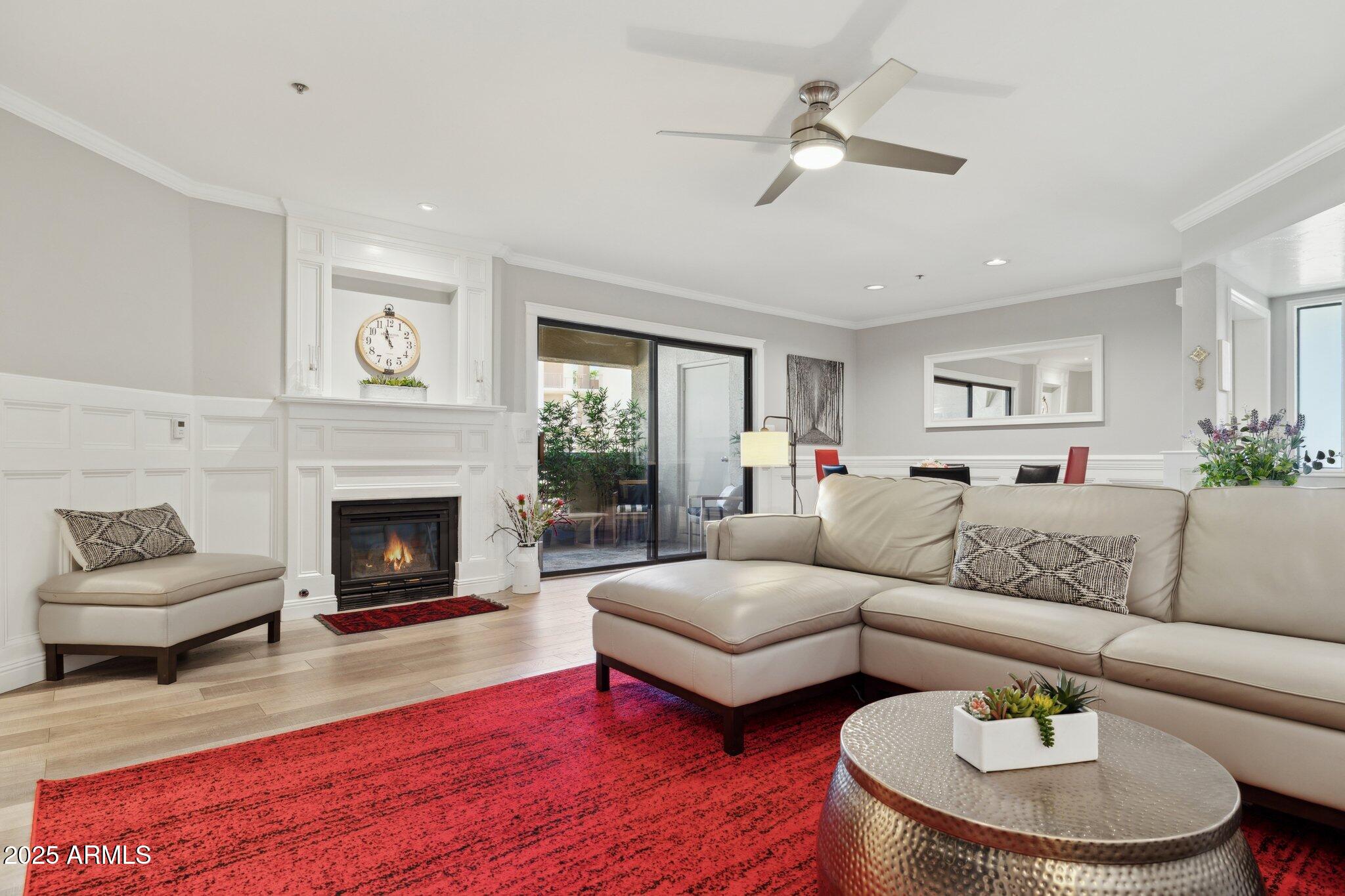 5104 North 32nd Street, Unit 218 Phoenix, AZ 85018 - Photo 6 of 29 Living Room