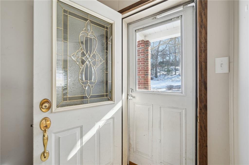 68 Old Plank Road Butler, PA 16001 - Photo 4 of 23 Gallery Image 4