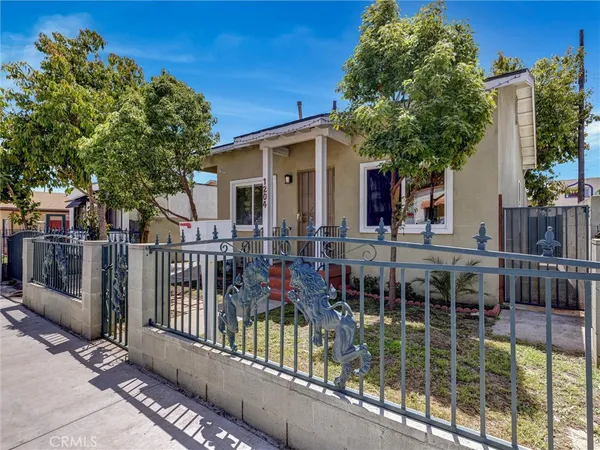 $649,950 | 1204 East Smith Place, Long Beach, CA 90806
