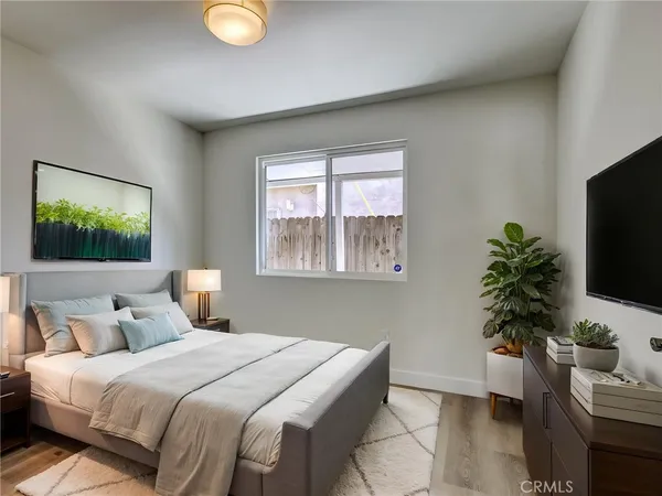 $649,950 | 1204 East Smith Place, Long Beach, CA 90806