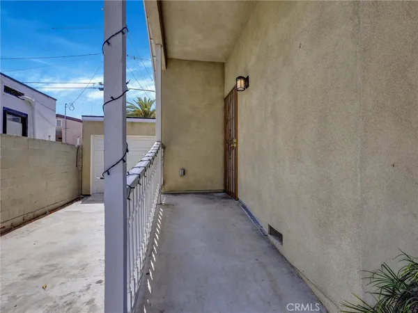$649,950 | 1204 East Smith Place, Long Beach, CA 90806