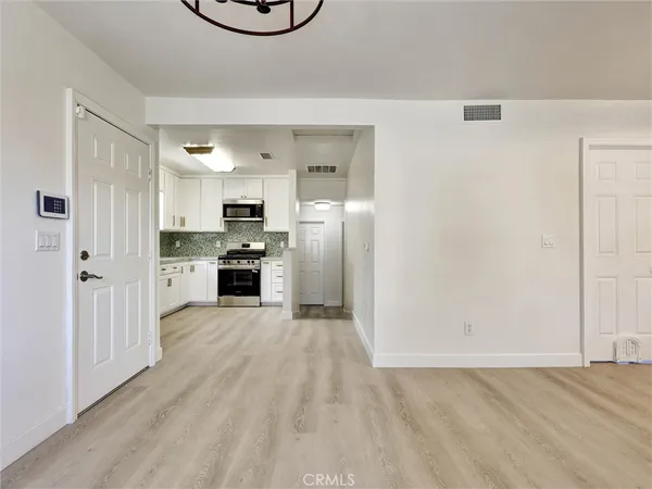 $649,950 | 1204 East Smith Place, Long Beach, CA 90806