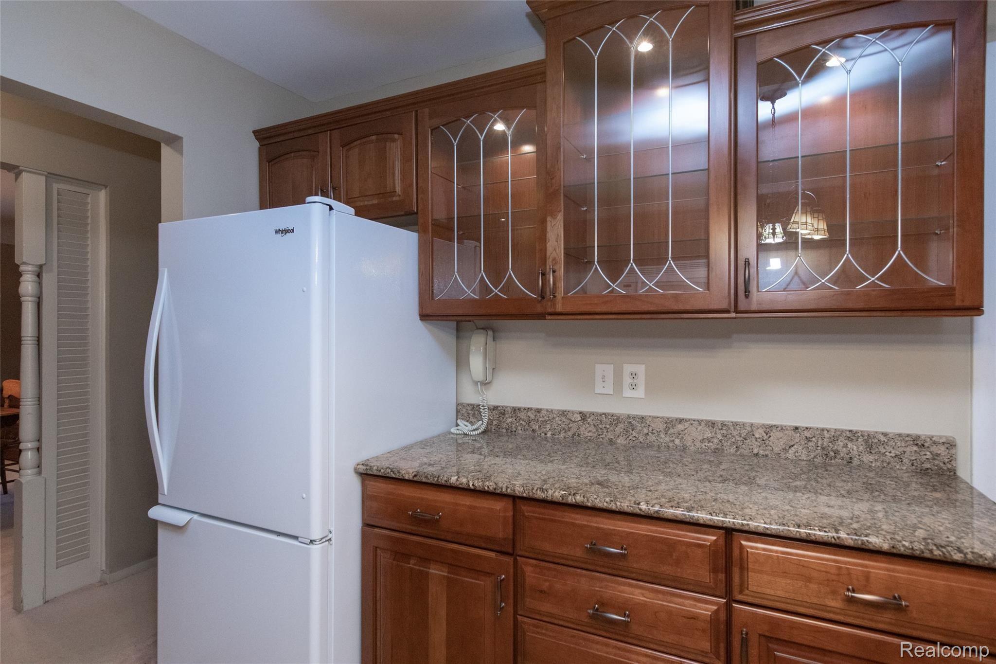 1600 Noble Road Leonard, MI 48367 - Photo 28 of 59 newer cabinets