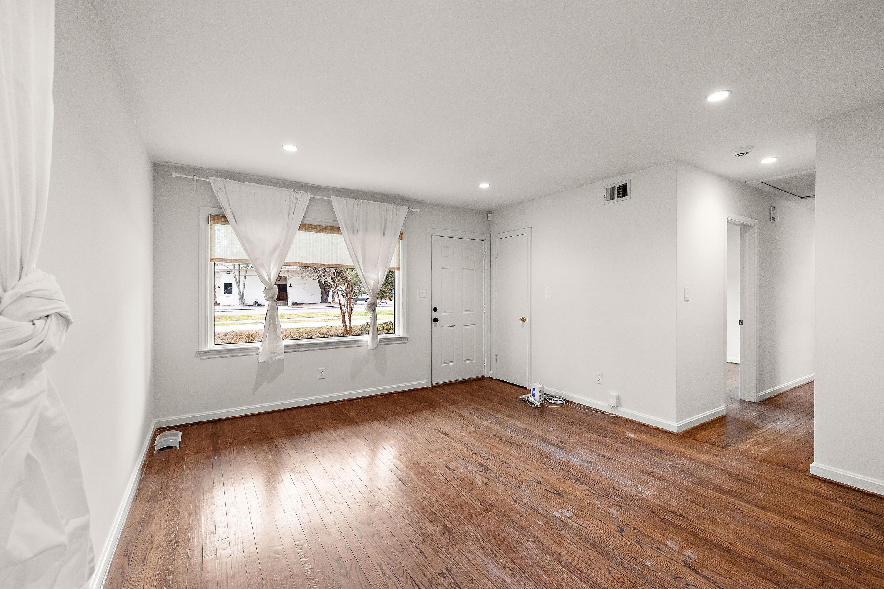 713 Magnolia Road Charleston, SC 29407 - Photo 3 of 13 BN0A1176