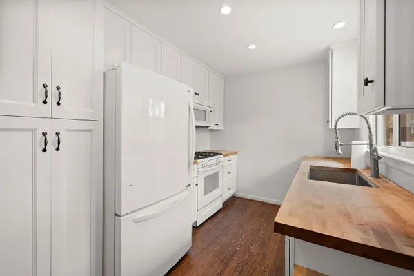 $2,795 | 713 Magnolia Road, Charleston, SC 29407