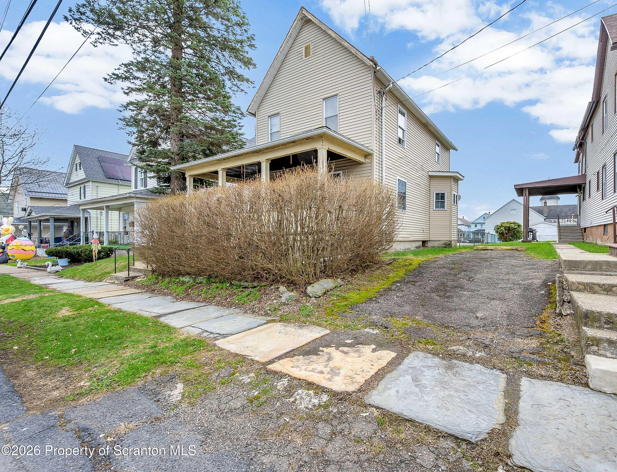 1535 Bulwer Street Scranton, PA 18504 - Photo 2 of 28 Bulwer -3