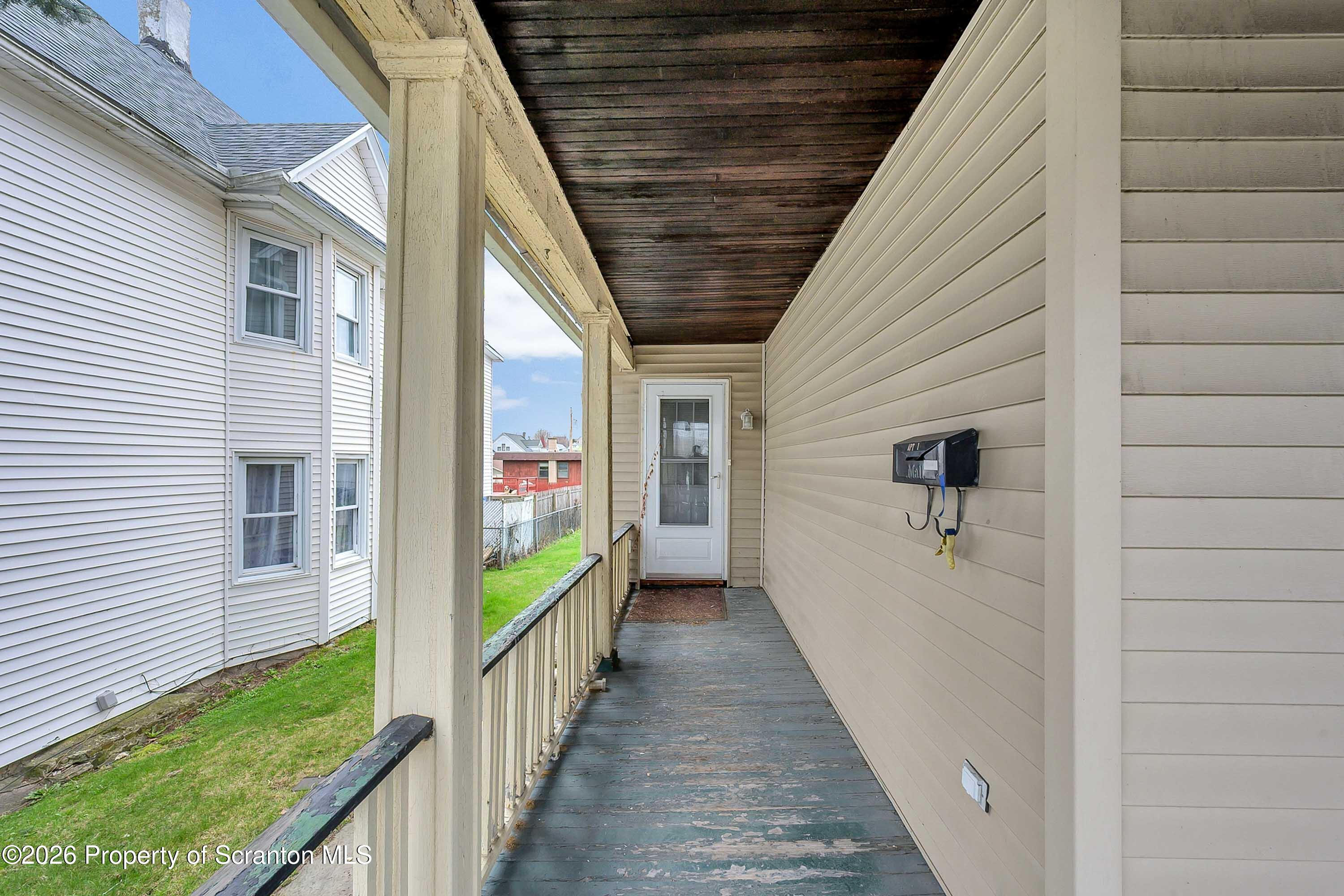 1535 Bulwer Street Scranton, PA 18504 - Photo 5 of 28 Bulwer -5