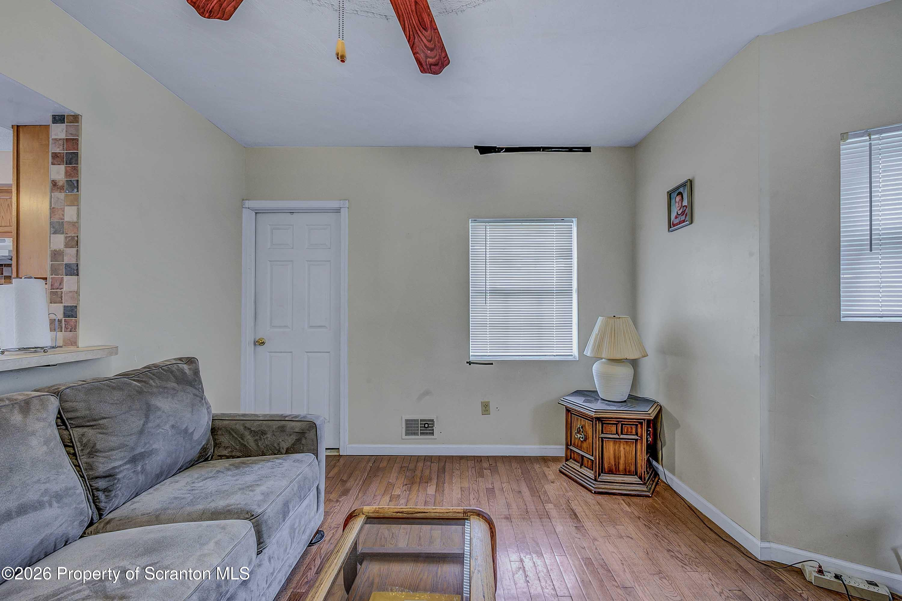 1535 Bulwer Street Scranton, PA 18504 - Photo 10 of 28 Bulwer -10