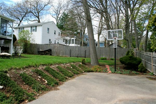 154 Elmwood Road Needham, MA 02492 - Photo 29 of 30 Gallery Image 29