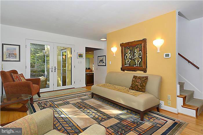 9206 Saybrook Avenue Silver Spring, MD 20901 - Photo 4 of 30 a living room with furniture and a window