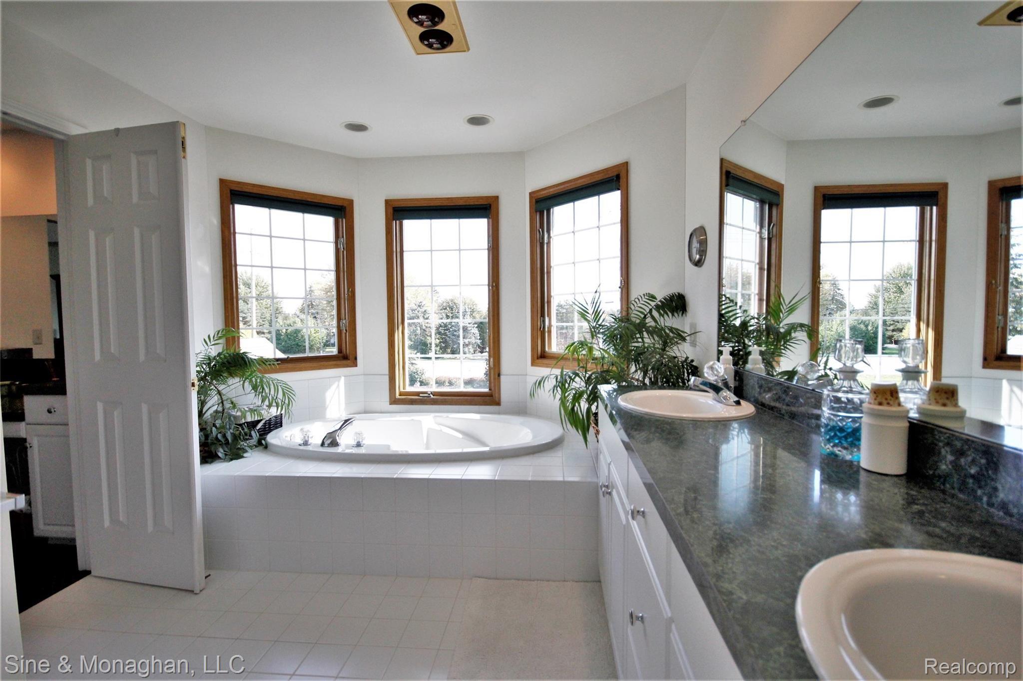 2402 River Road St. Clair, MI 48079 - Photo 26 of 66 _MG_6140.JPG