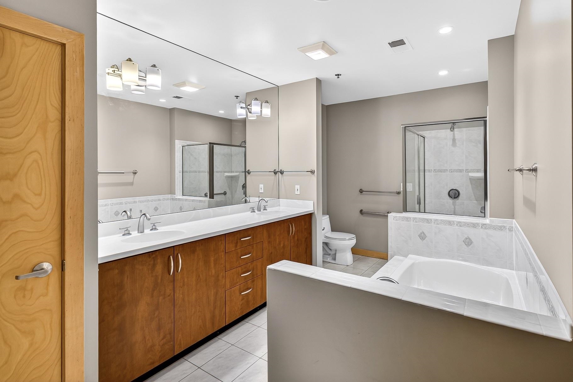 125 North Hamilton Street, Unit 806 Madison, WI 53703 - Photo 36 of 50