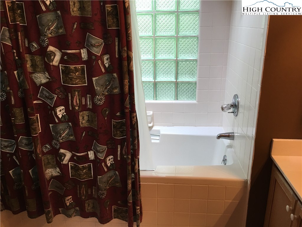 148-1 Upper Fiddlestix Boone, NC 28607 - Photo 18 of 19 Gallery Image 18