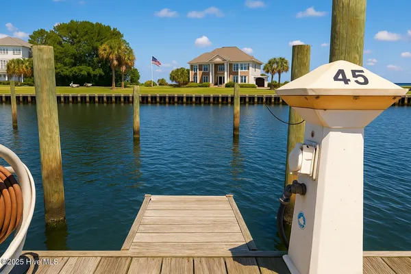 $60,000 | 409 Island Drive, Unit 45, Beaufort, NC 28516