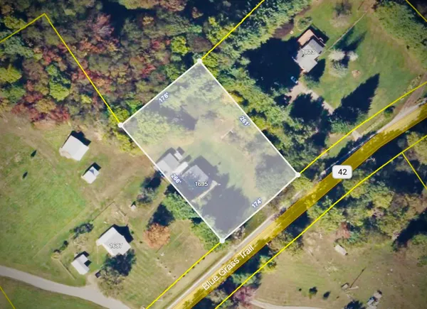 $299,900 | 1695 Blue Grass Trail, Newport, VA 24128
