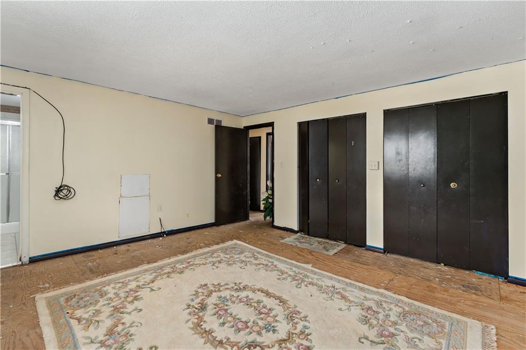 216 Catalpa Place Pittsburgh, PA 15228 - Photo 14 of 43 a view of a livingroom with a hallway
