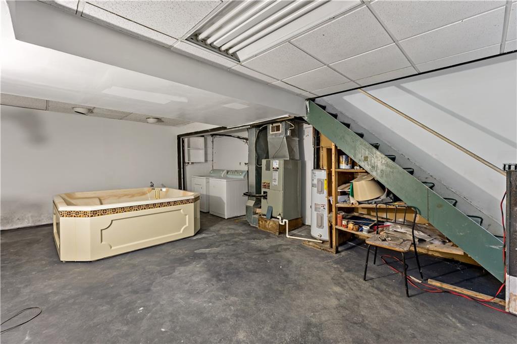 216 Catalpa Place Pittsburgh, PA 15228 - Photo 24 of 43