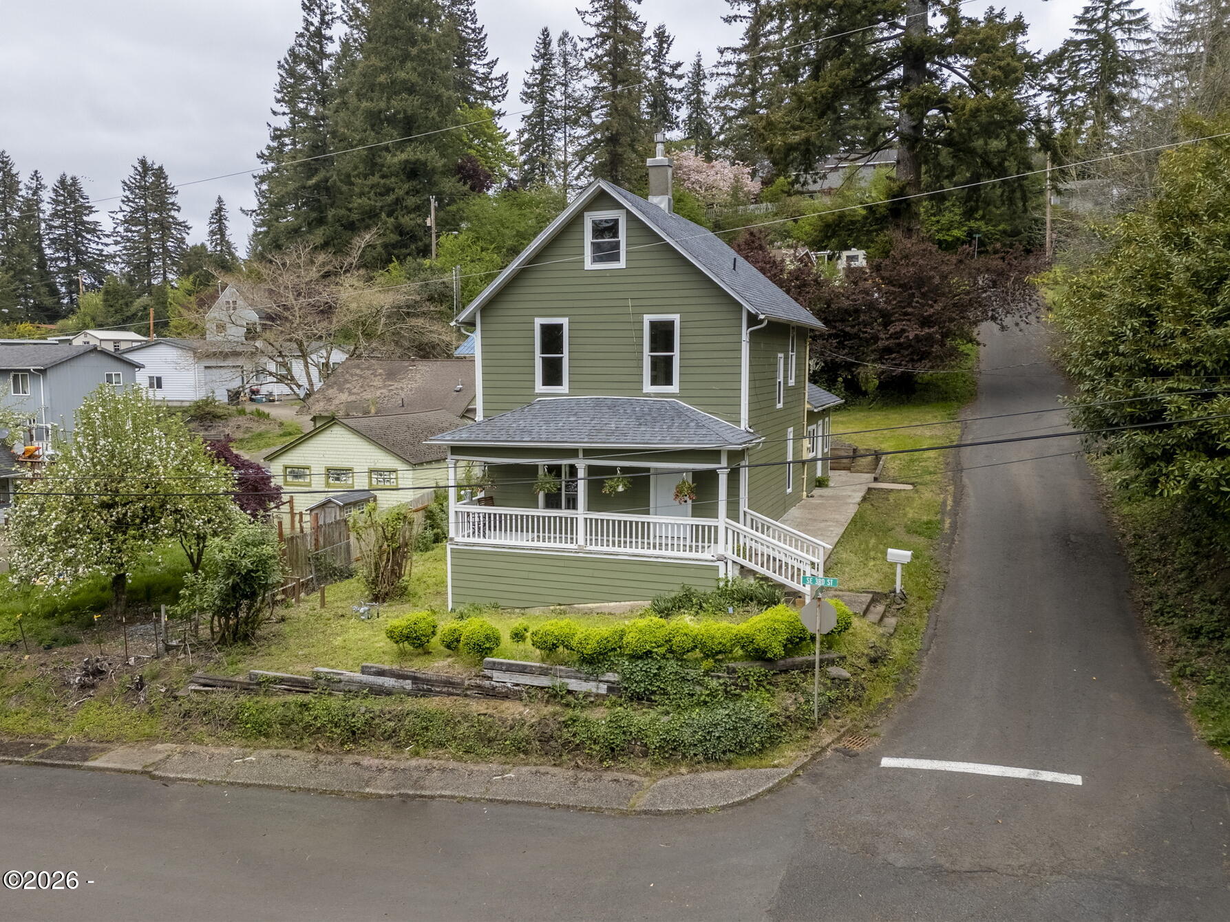 492 Southeast 3rd Street Toledo, OR 97391 - Photo 2 of 62 3