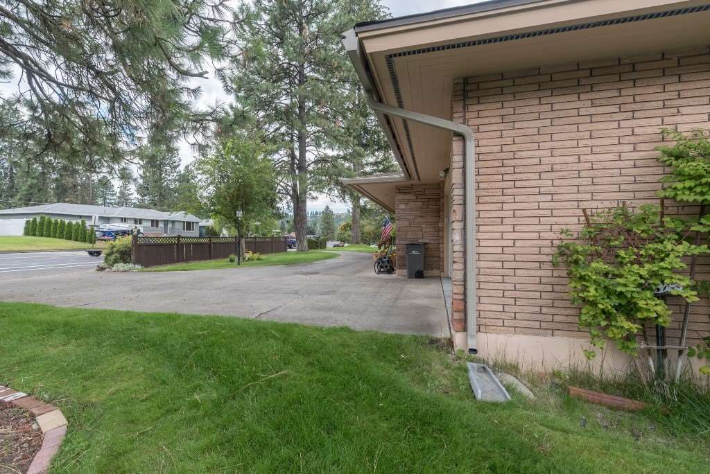 422 West Cascade Way Spokane, WA 99208 - Photo 2 of 20 Gallery Image 2