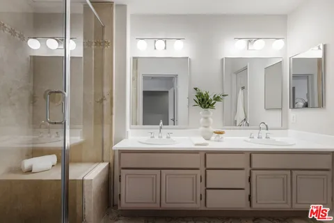 $1,145,000 | 7609 Hannum Avenue, Culver City, CA 90230