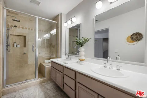 $1,145,000 | 7609 Hannum Avenue, Culver City, CA 90230