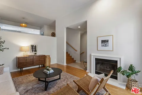 $1,145,000 | 7609 Hannum Avenue, Culver City, CA 90230