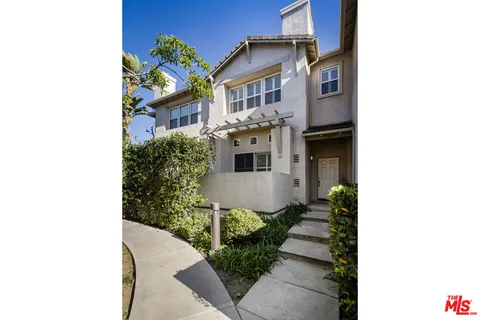 $1,145,000 | 7609 Hannum Avenue, Culver City, CA 90230