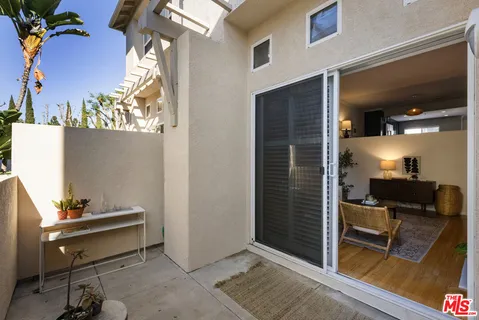 $1,145,000 | 7609 Hannum Avenue, Culver City, CA 90230