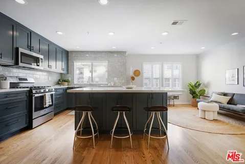 $1,145,000 | 7609 Hannum Avenue, Culver City, CA 90230