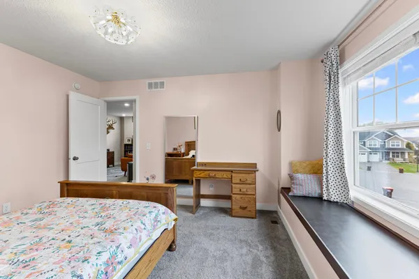 $660,000 | 7963 64th Street South, Cottage Grove, MN 55016