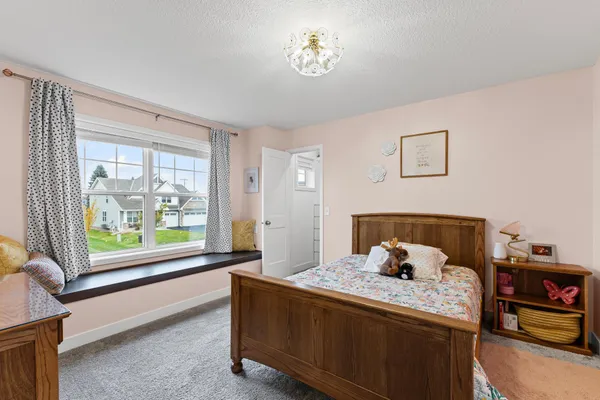 $660,000 | 7963 64th Street South, Cottage Grove, MN 55016