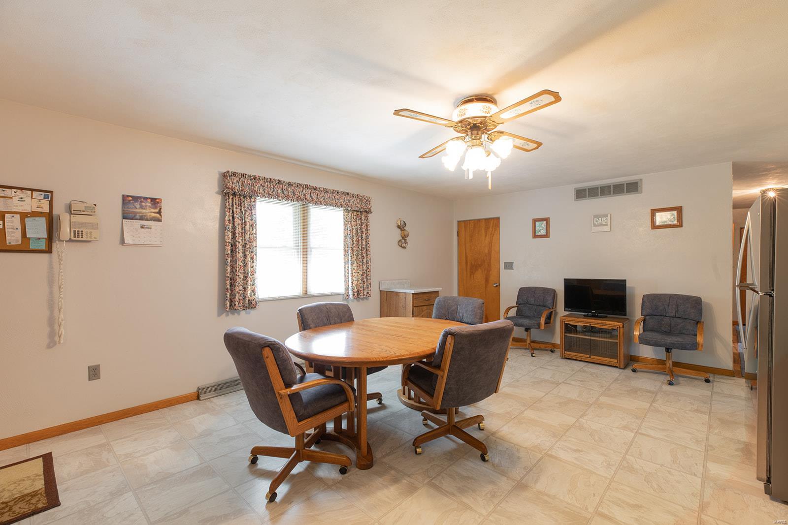 304 Blue Ridge Road Alton, IL 62002 - Photo 21 of 34