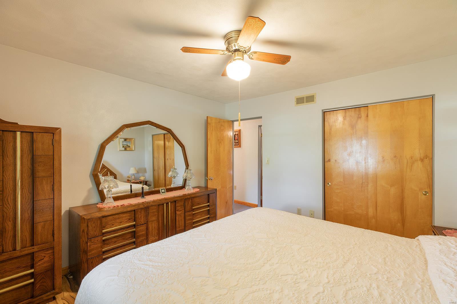 304 Blue Ridge Road Alton, IL 62002 - Photo 27 of 34