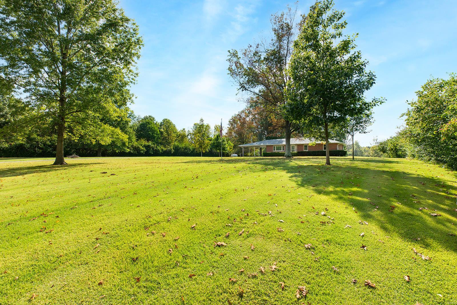 304 Blue Ridge Road Alton, IL 62002 - Photo 4 of 34
