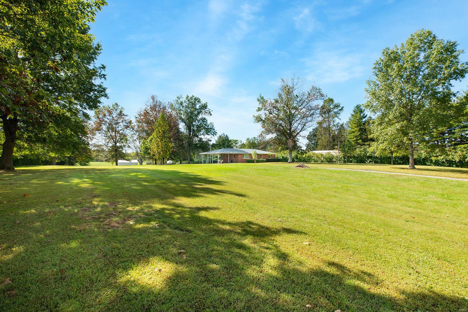 304 Blue Ridge Road Alton, IL 62002 - Photo 5 of 34