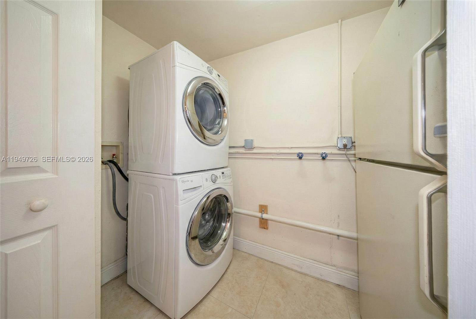 3455 Southwest 75th Court Miami, FL 33155 - Photo 16 of 21