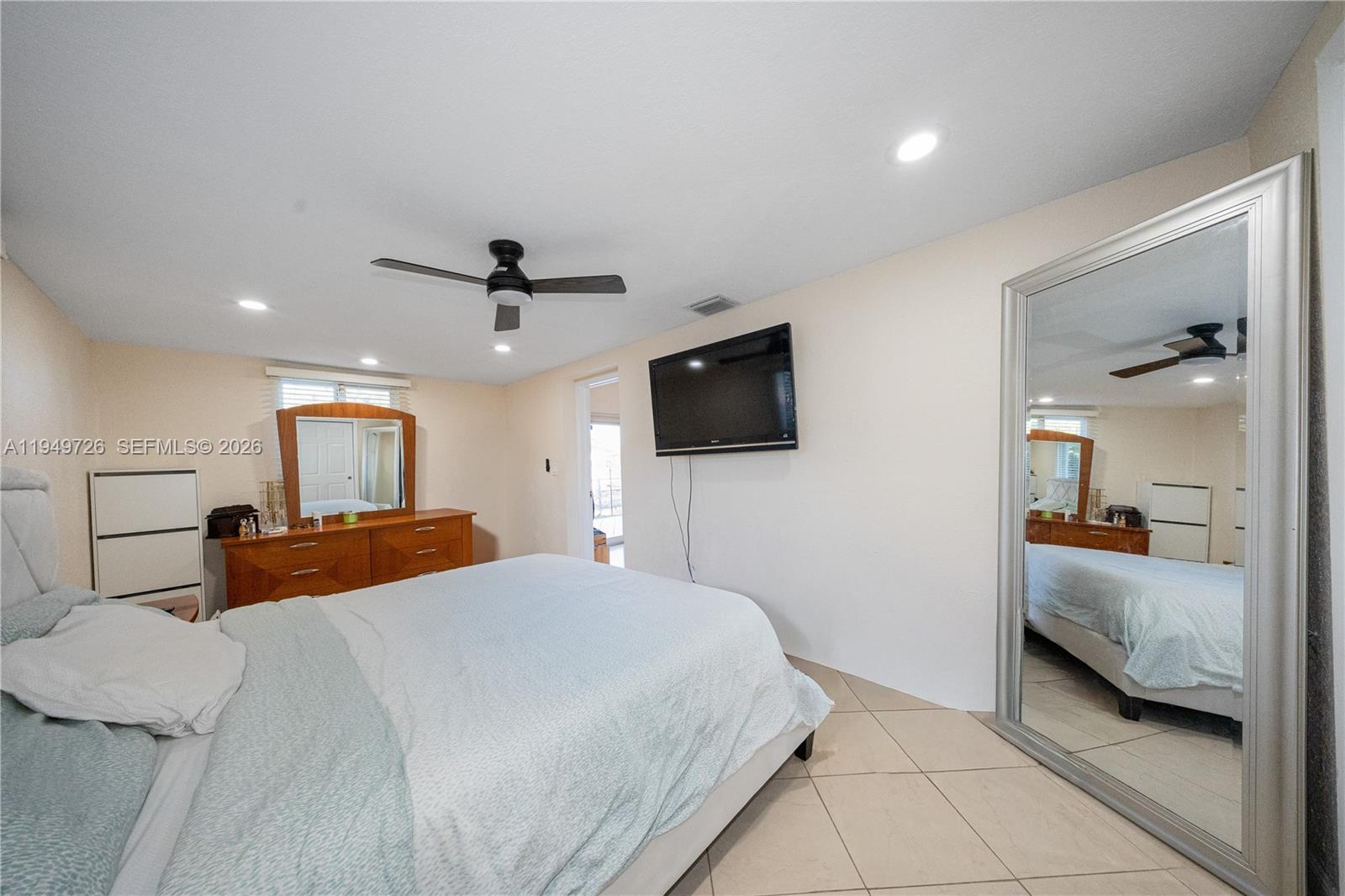 3455 Southwest 75th Court Miami, FL 33155 - Photo 10 of 21