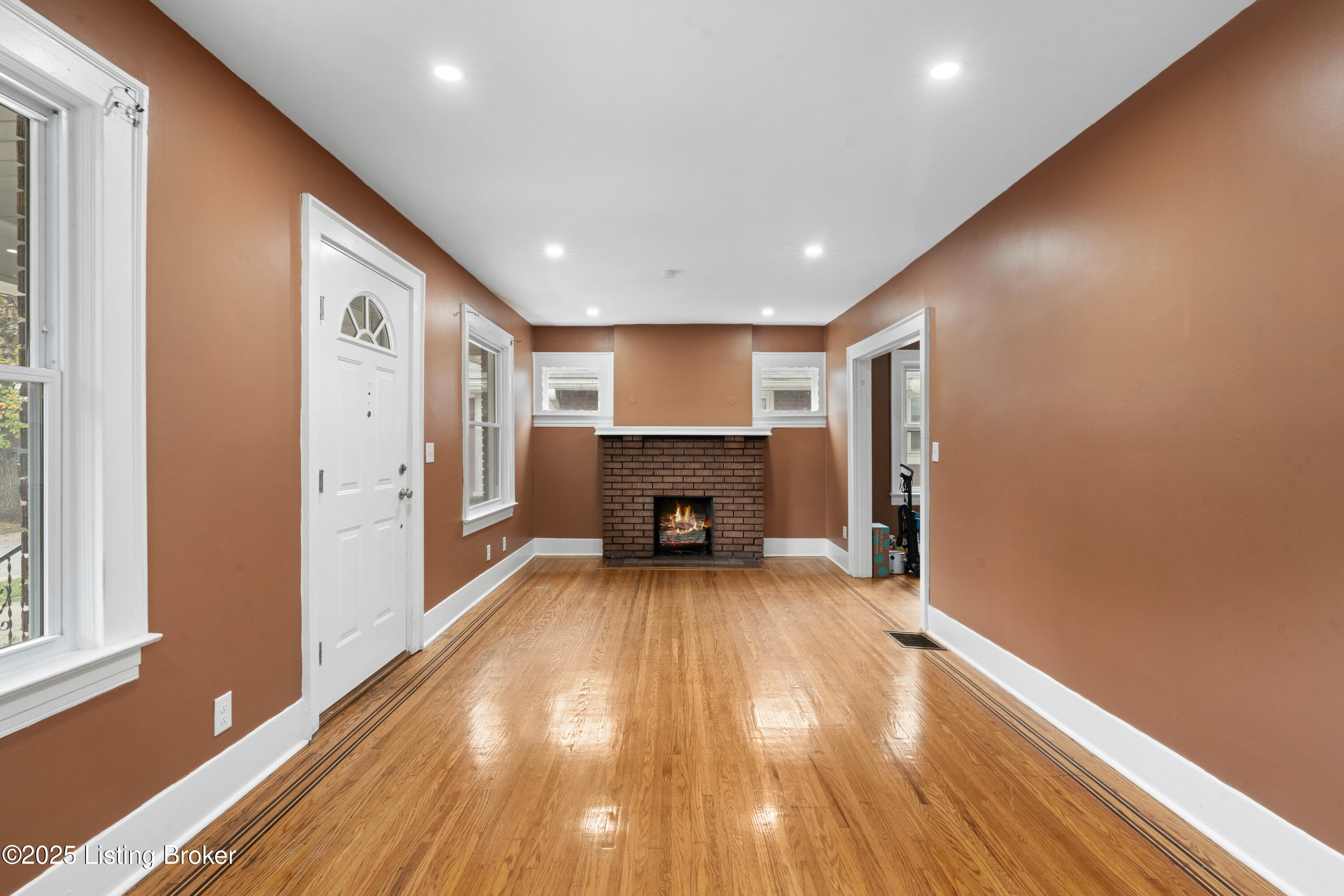 2416 Sherry Road Louisville, KY 40217 - Photo 34 of 45 DSC05407