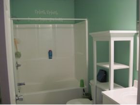531 Mountain View Road Bluff City, TN 37618 - Photo 20 of 21 Hall bathroom
