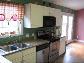 531 Mountain View Road Bluff City, TN 37618 - Photo 2 of 21 Kitchen