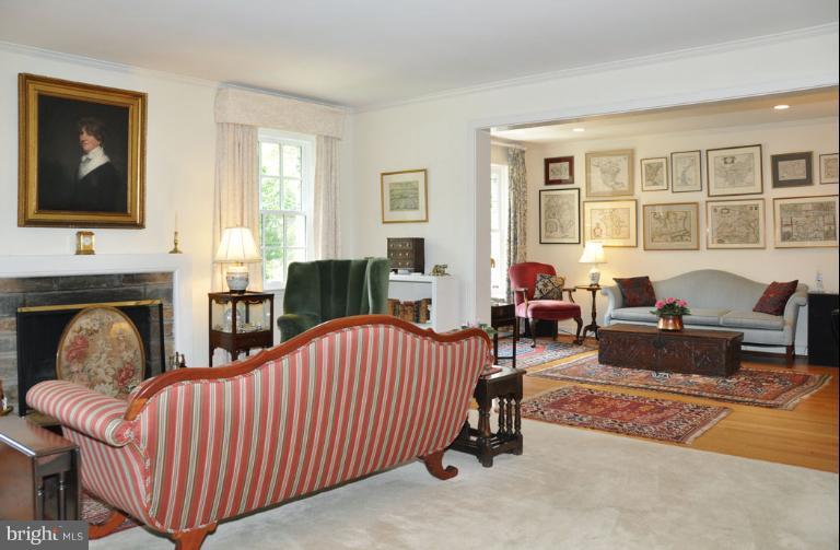 5609 Overlea Road Bethesda, MD 20816 - Photo 22 of 30 Living Room