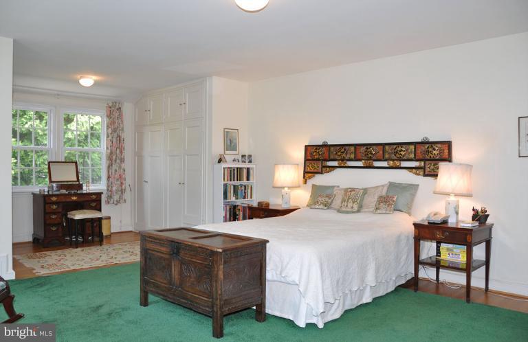 5609 Overlea Road Bethesda, MD 20816 - Photo 27 of 30 Bedroom (Master)